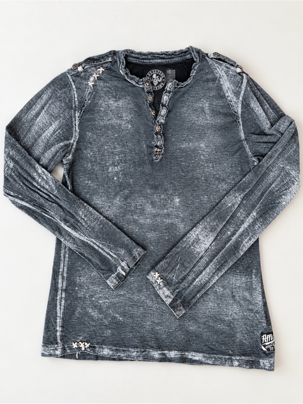 Affliction Men’s Distressed Long Sleeve Henley Shirt in Washed Black sz S